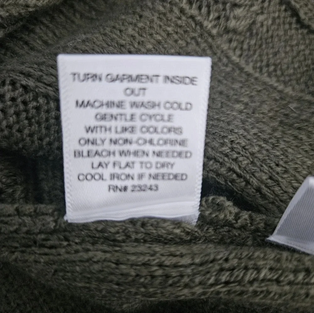 New York & Company Green Long Sleeve Asymmetrical Small Sweater